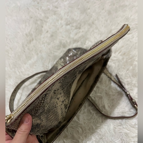 Kate Spade Snake Print Cobble Hill Little Minka
Crossbody Shoulder Bag - Picture 5 of 13